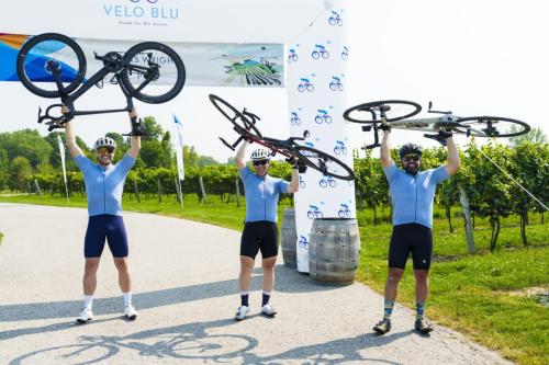 VELO BLU-1324